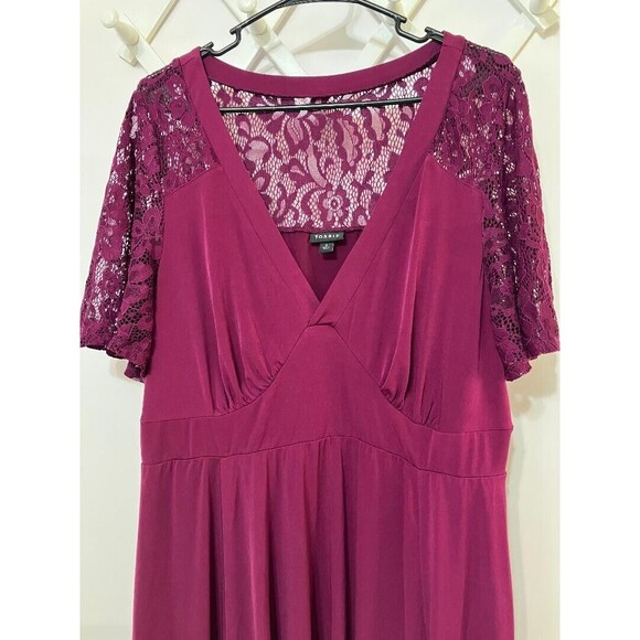 Torrid Womens Knee Length Crochet Lace Dress 2x Purple Stretch Pleated V Neck - Picture 2 of 9